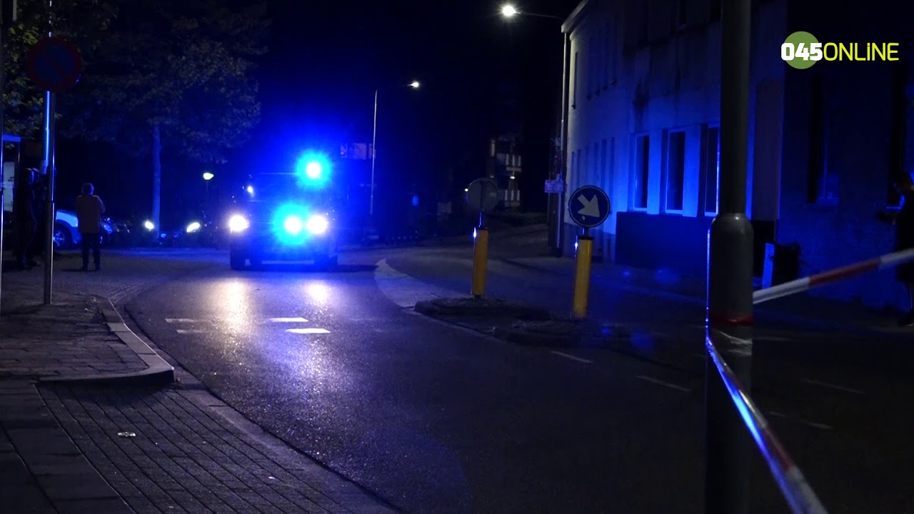 Politie haalt persoon uit woning in Kerkrade