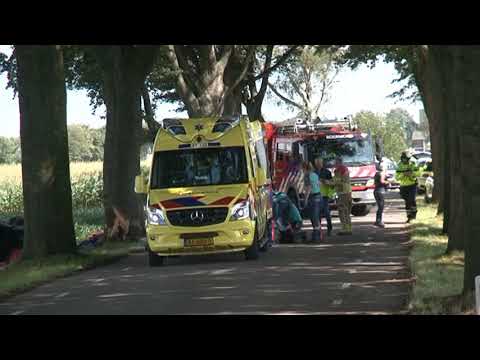 TVEllef: Auto over de kop tussen Melick en Herkenbosch