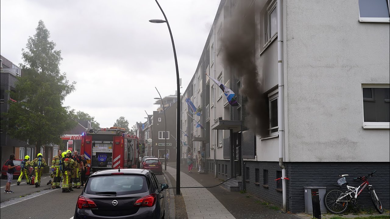 Brand in appartementencomplex in Kerkrade: een persoon gewond